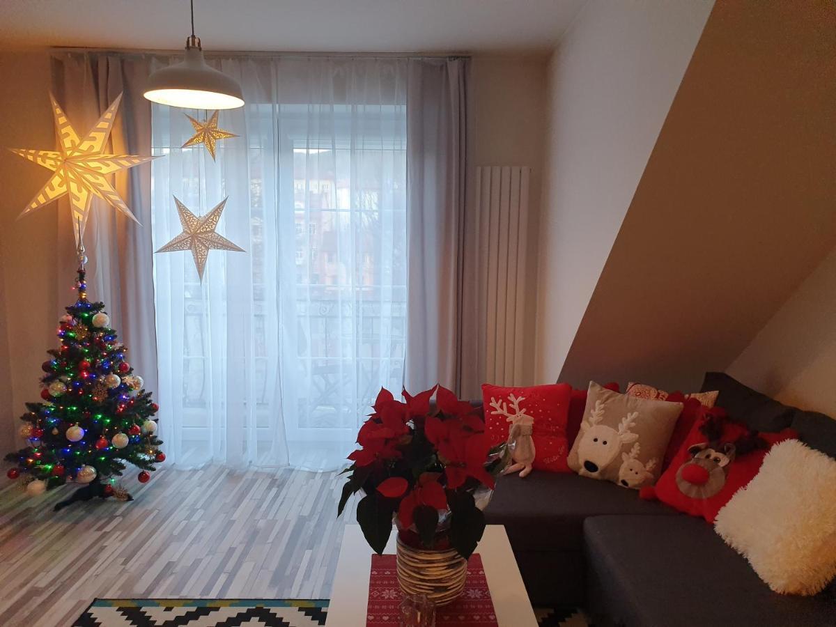 Apartament W Centrum Ustrzyki Dolne Esterno foto